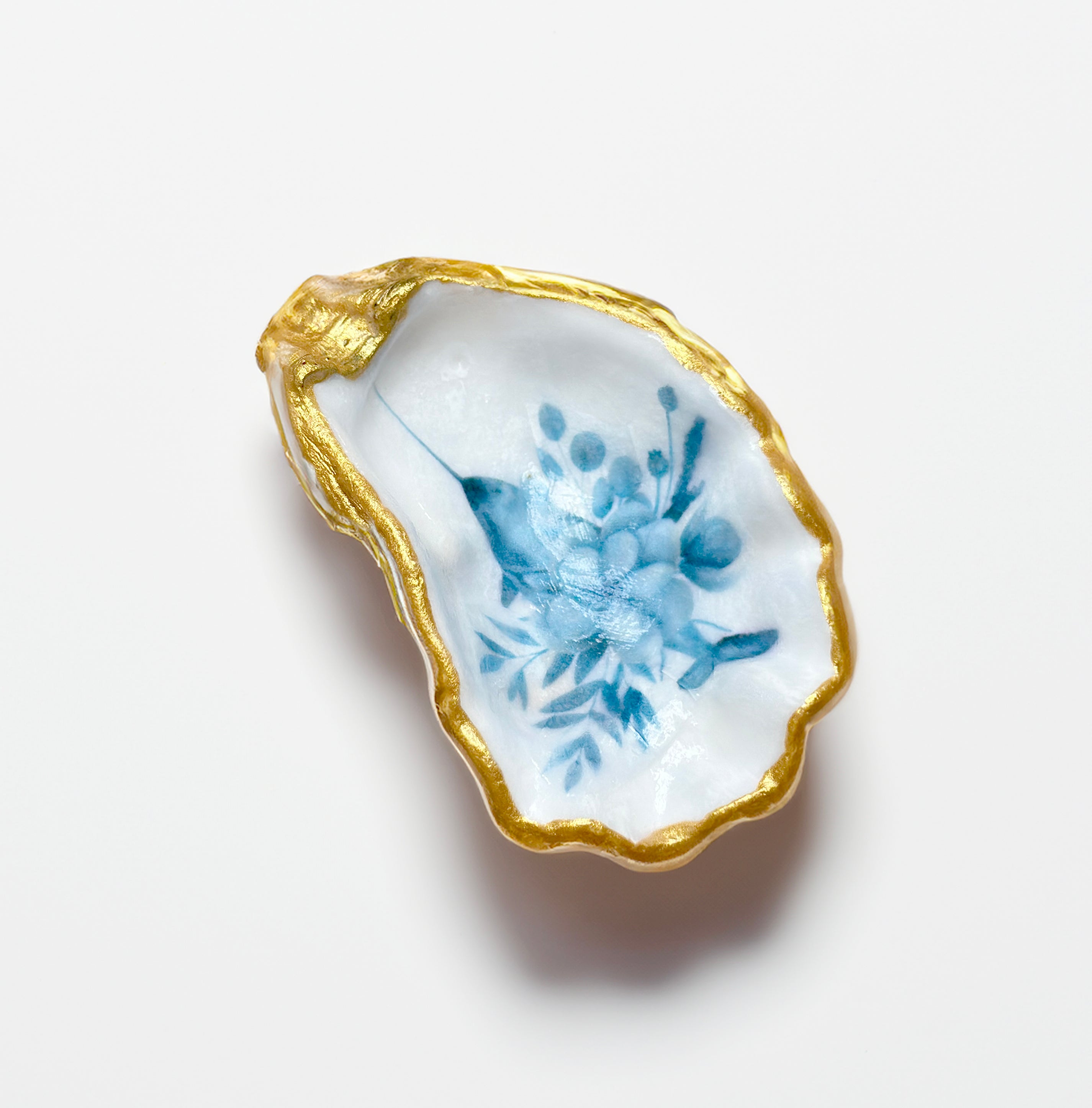 Oyster Shell Dish - Medium - Friday Harbour Lifestyle Company
