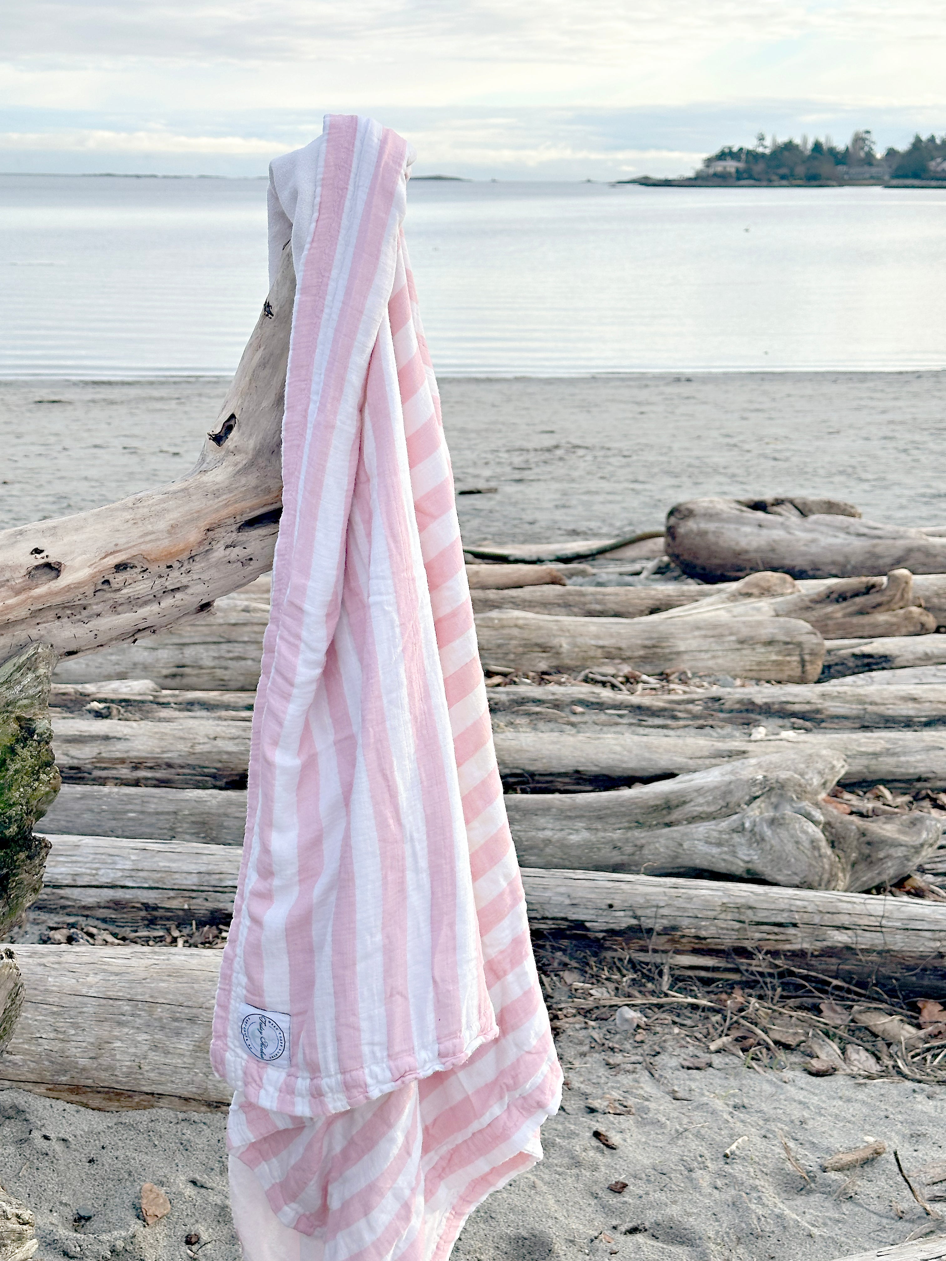 Poolside Retreat Set - Friday Harbour Lifestyle Company